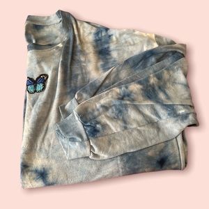 Oversized Butterfly Sweatshirt